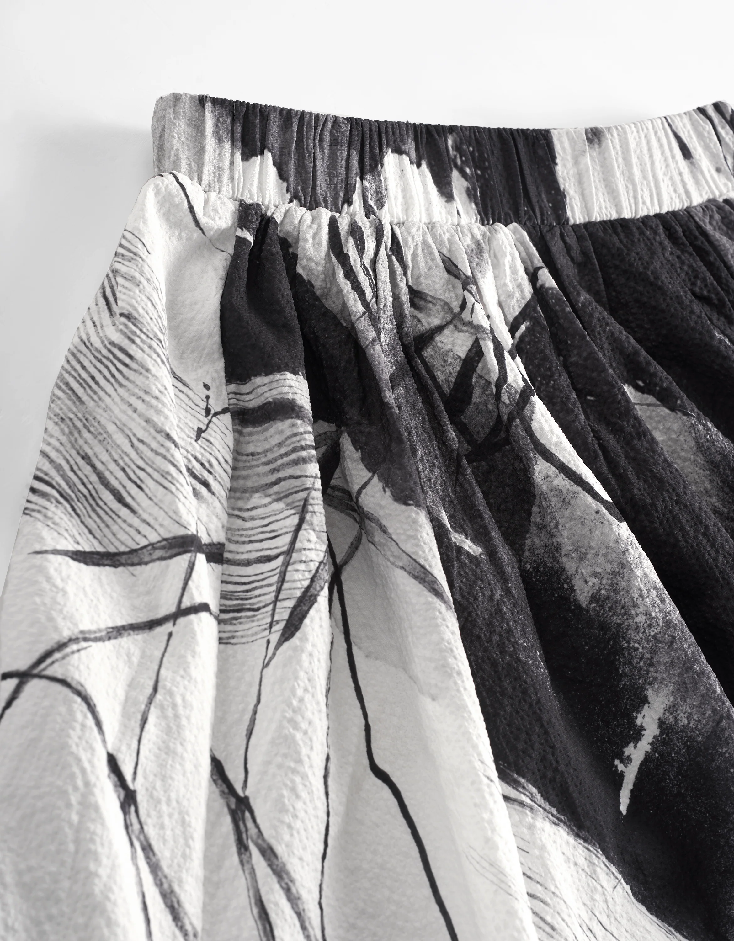 Art Print Midi Skirt - Image 7
