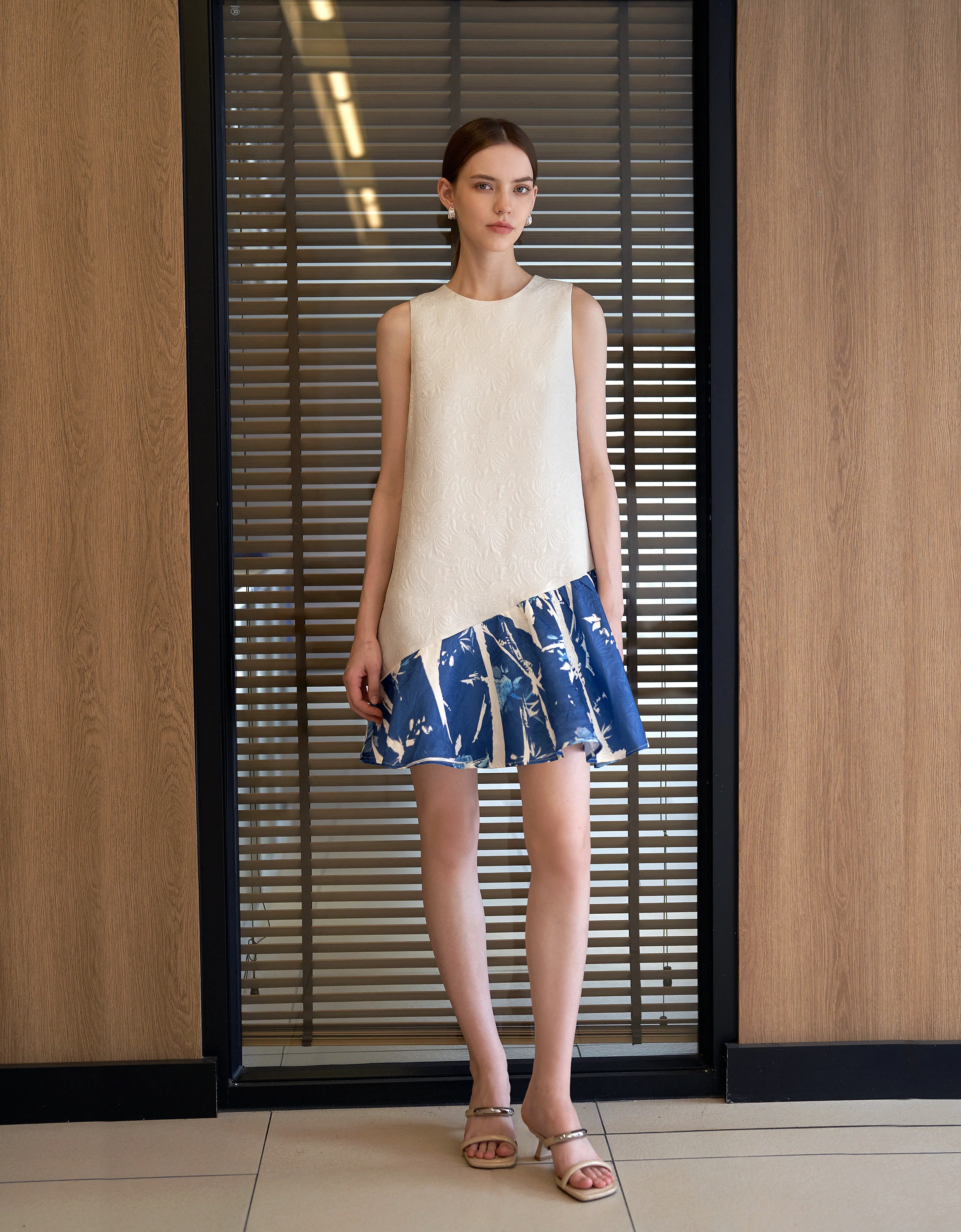 Asymmetric Printed Hem Sleeveless Dress - Image 2