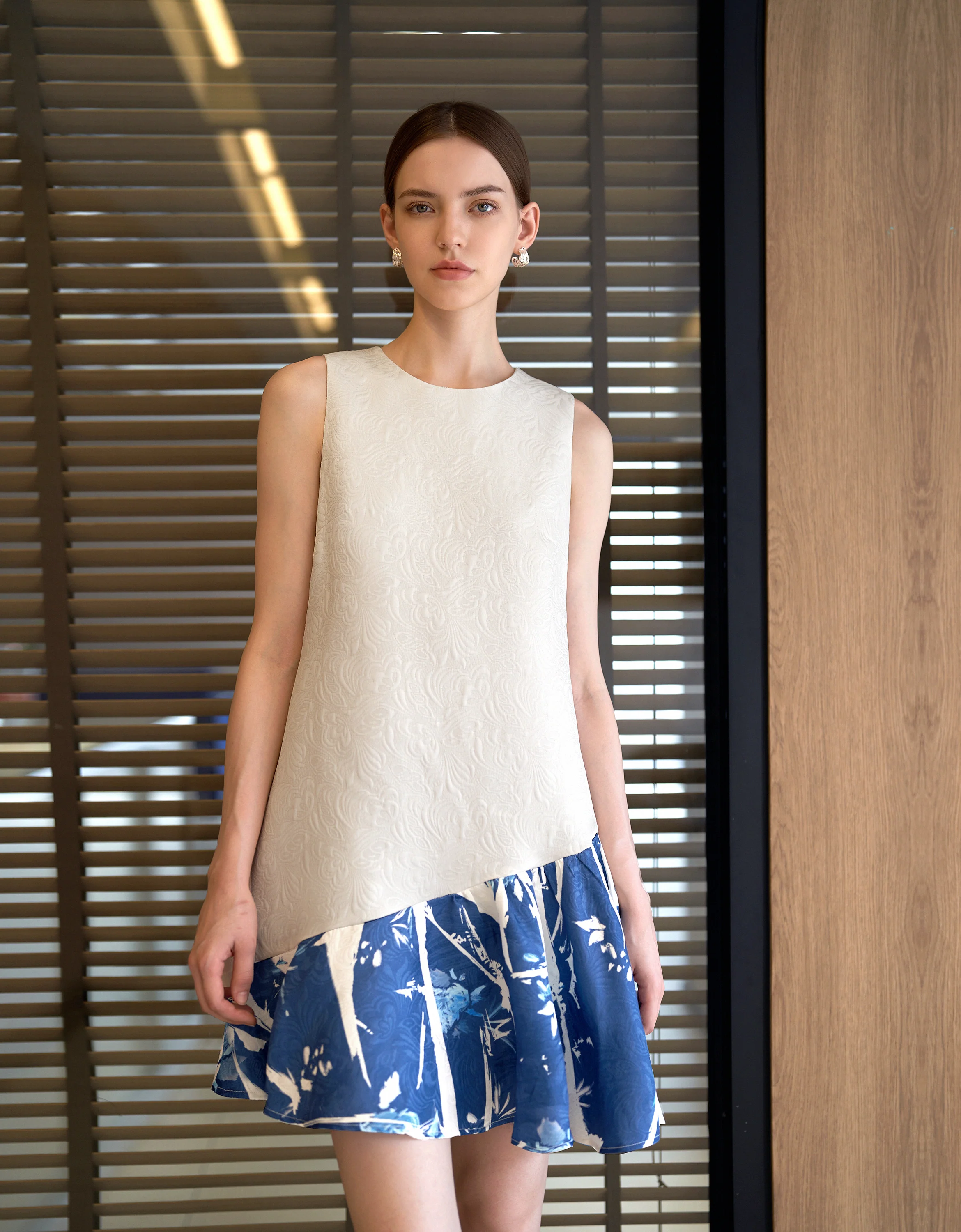 Asymmetric Printed Hem Sleeveless Dress - Image 3