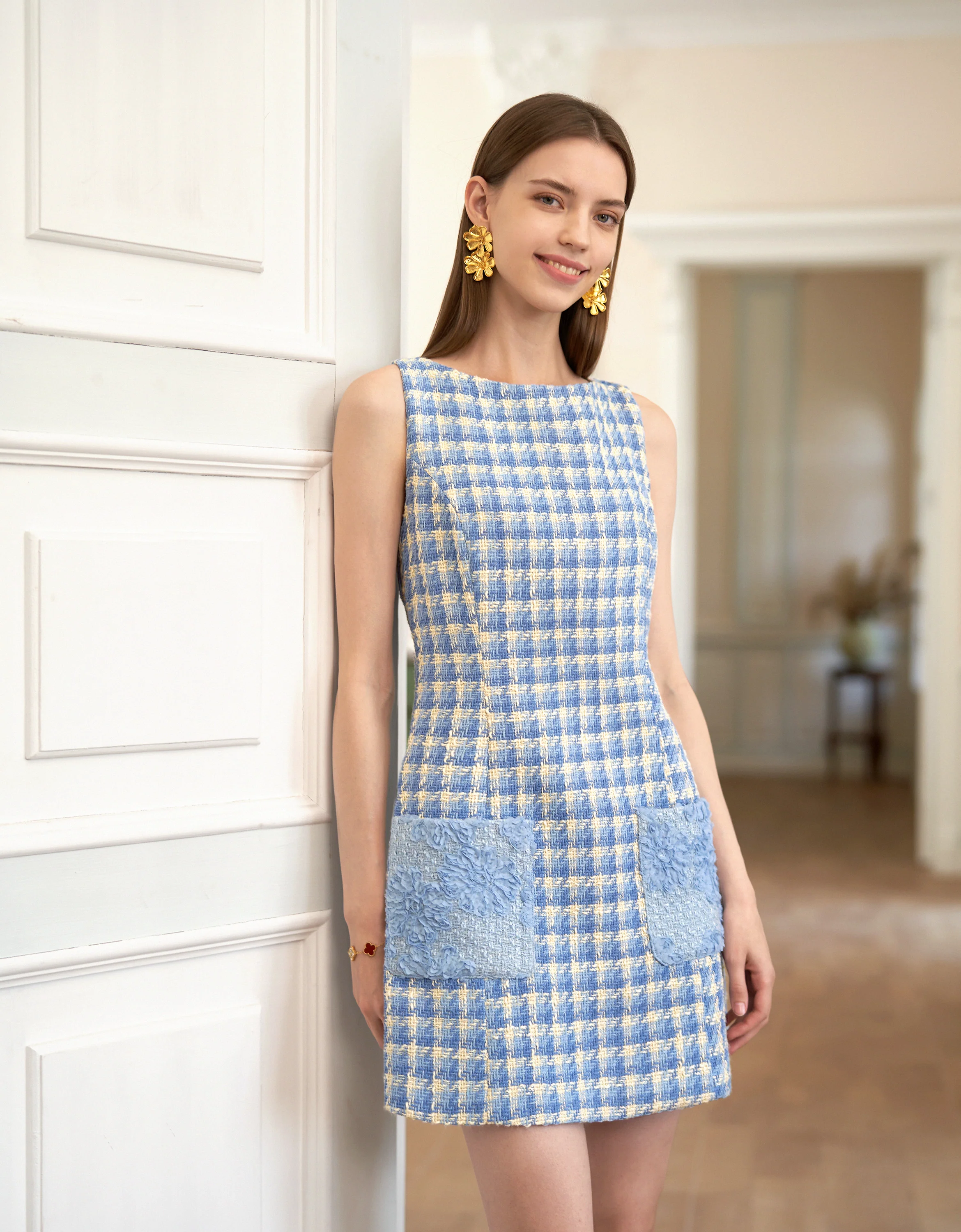 Boat Neck Sleeveless Plaid Tweed Dress - Image 4