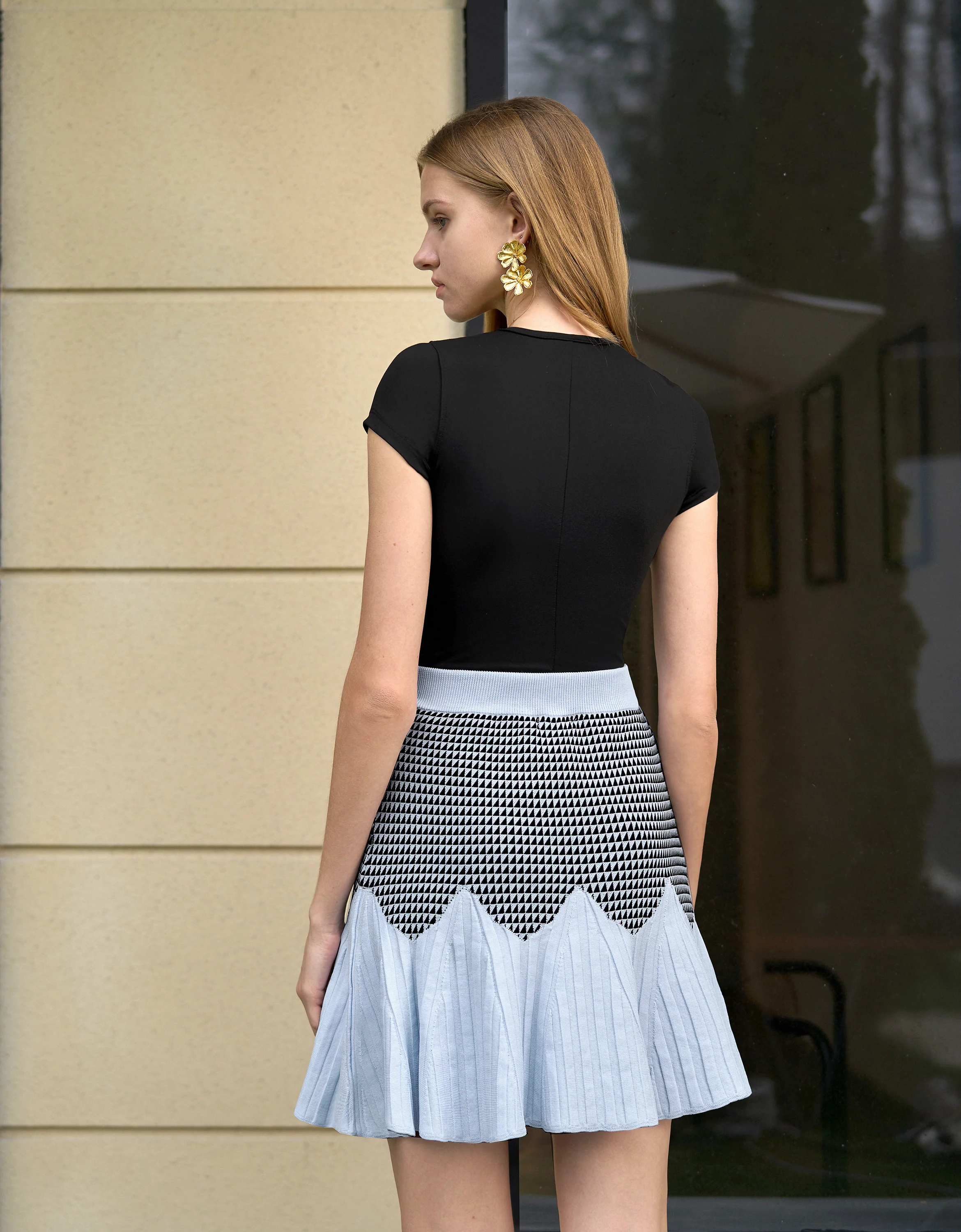 Contrast Ruffled Hem Plaid Skirt - Image 4