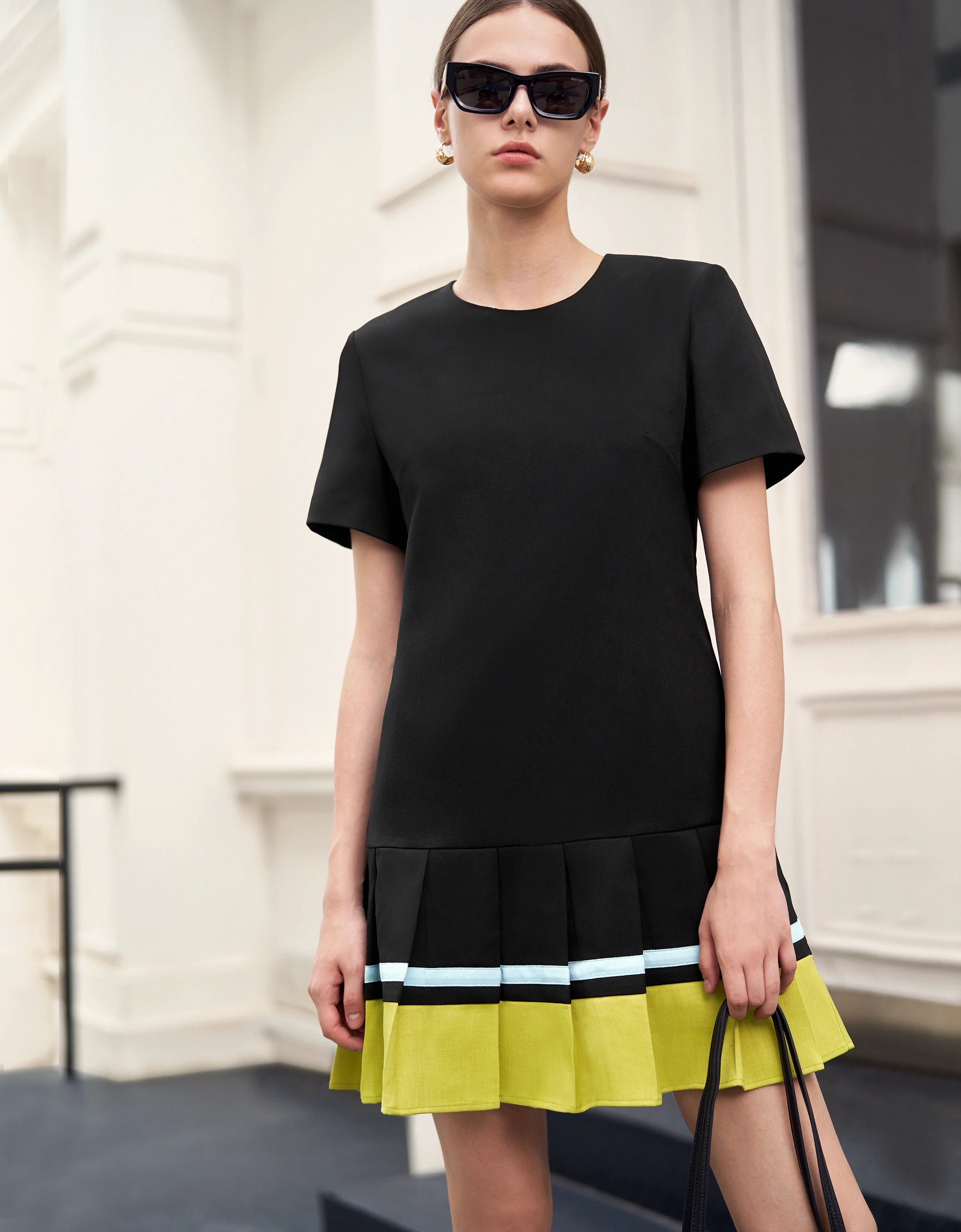 Contrast Trim Pleated Hem Short Sleeve Dress - Image 5