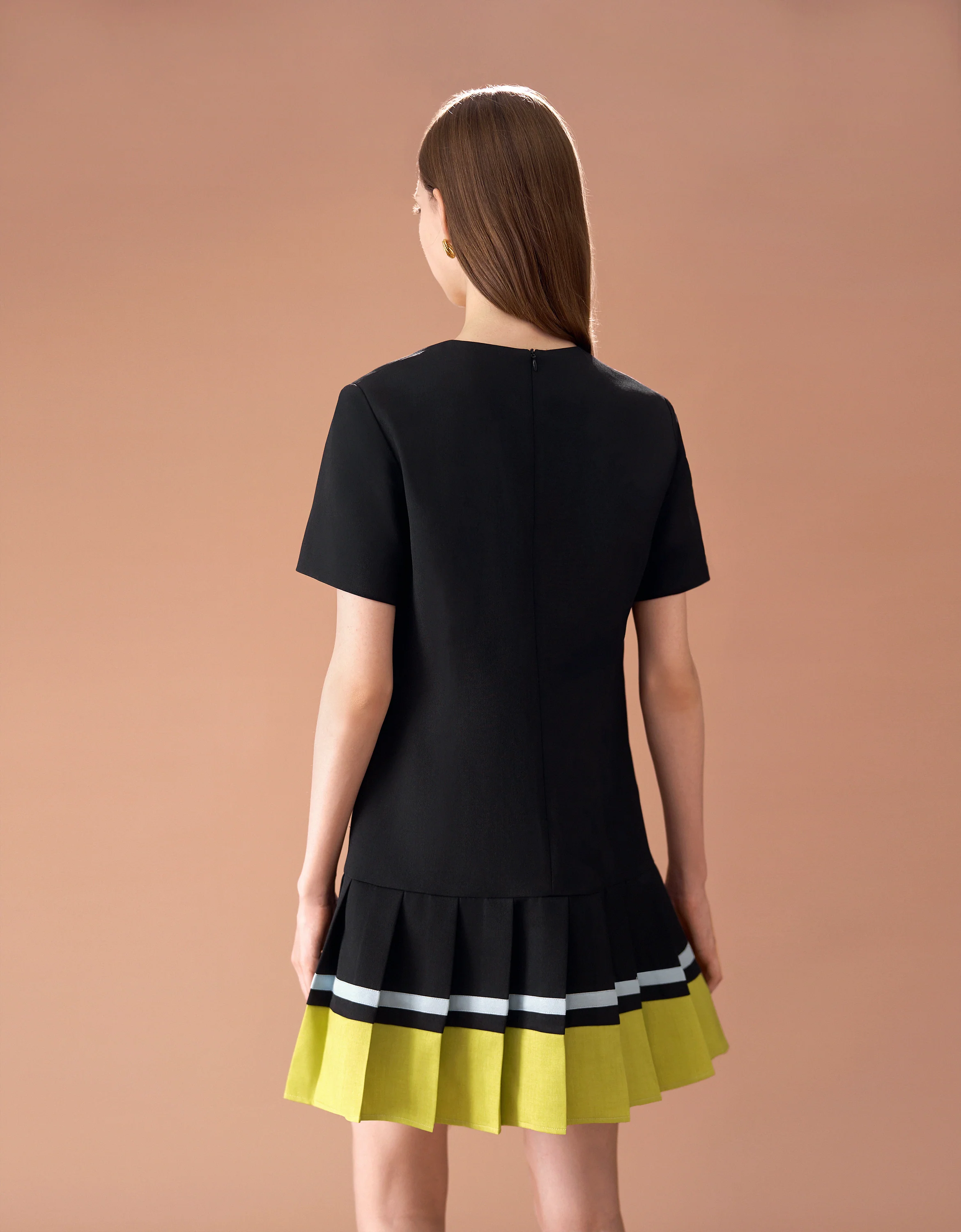 Contrast Trim Pleated Hem Short Sleeve Dress - Image 7