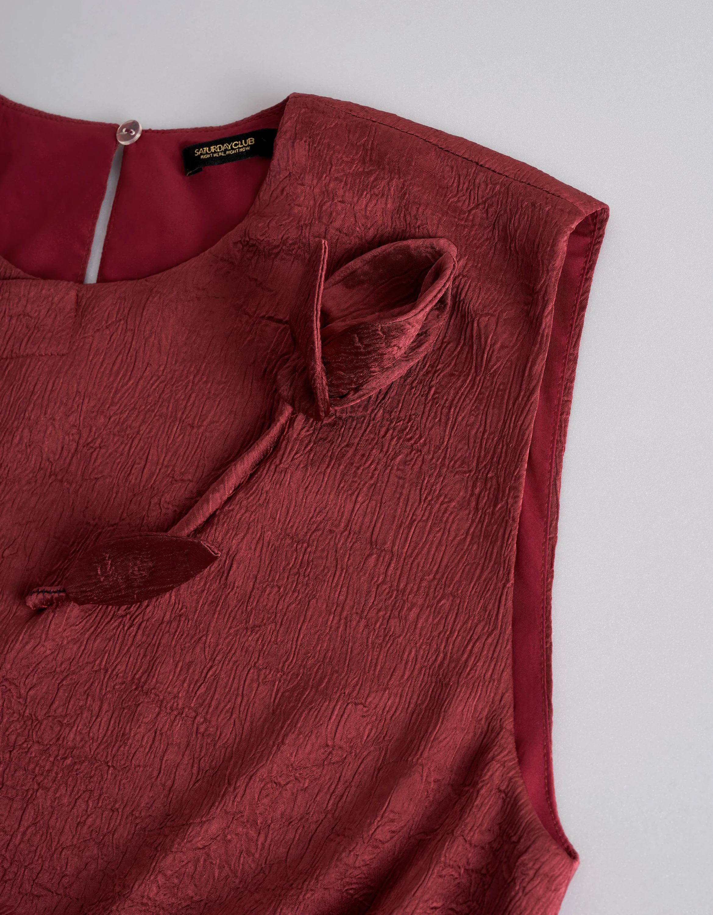 Elastic Hem Sleeveless Textured Top - Image 5