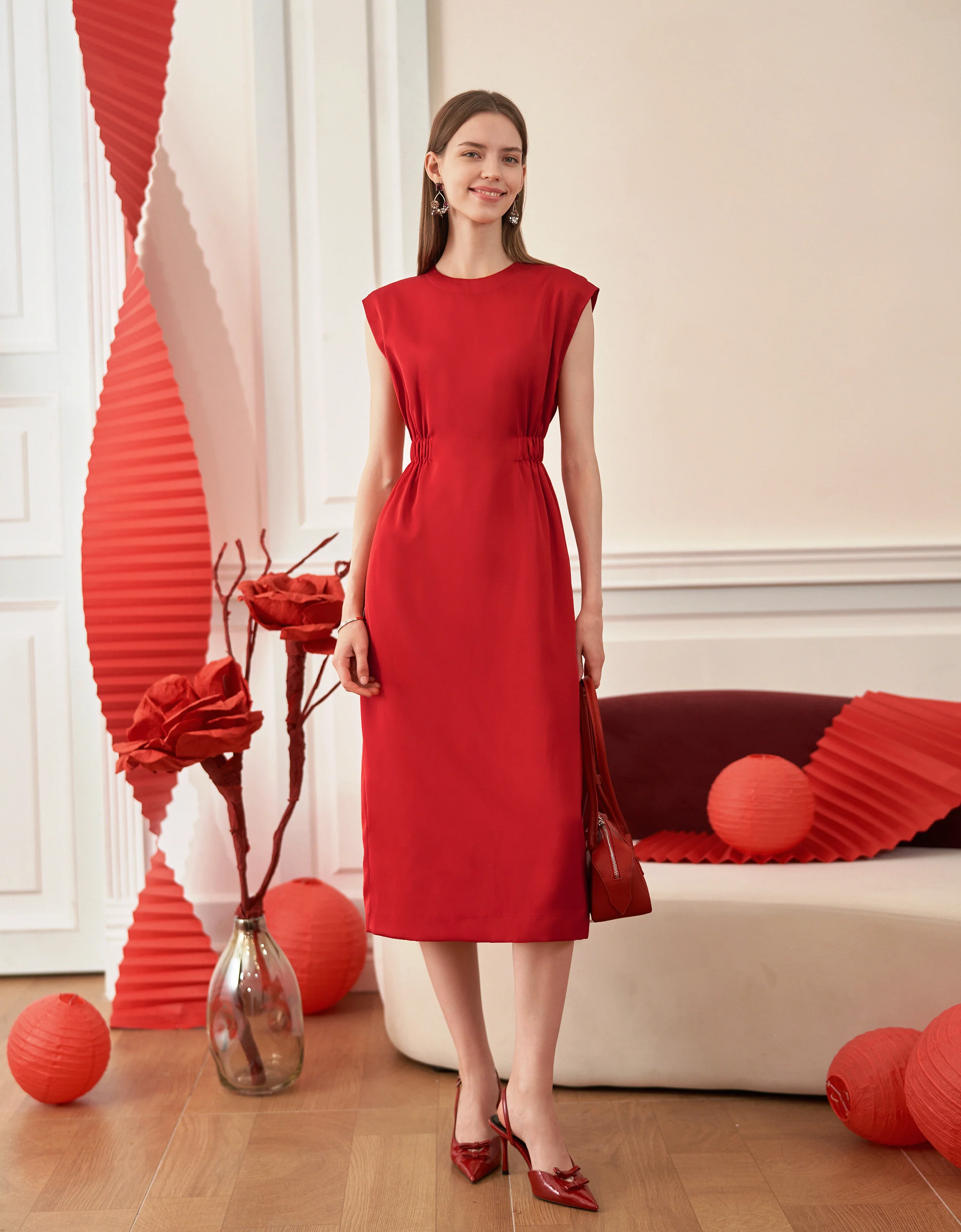 Elastic Waist Round Neck Midi Dress