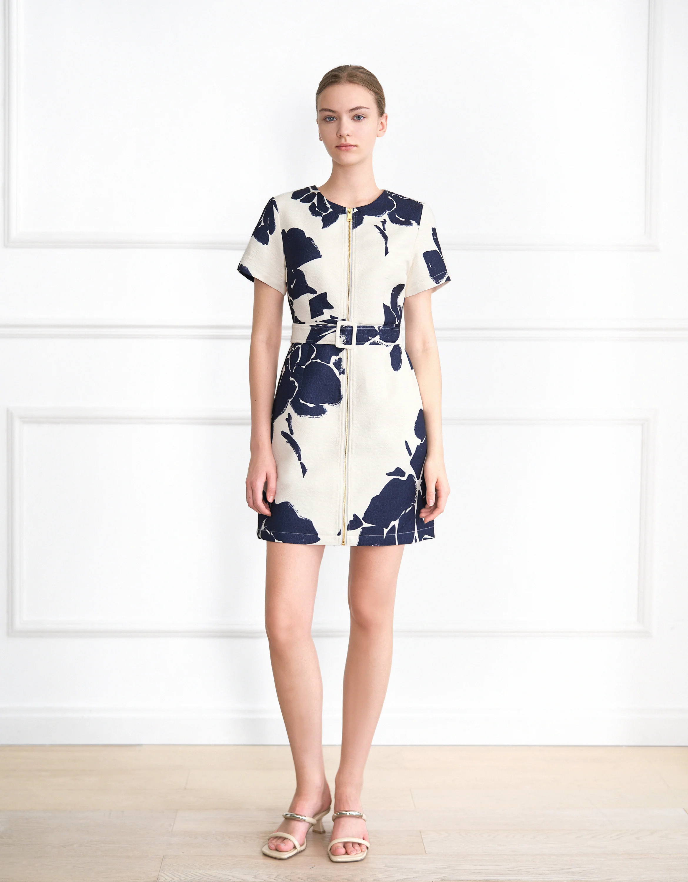 Floral Print Short Sleeve Zip Up Dress - Image 2