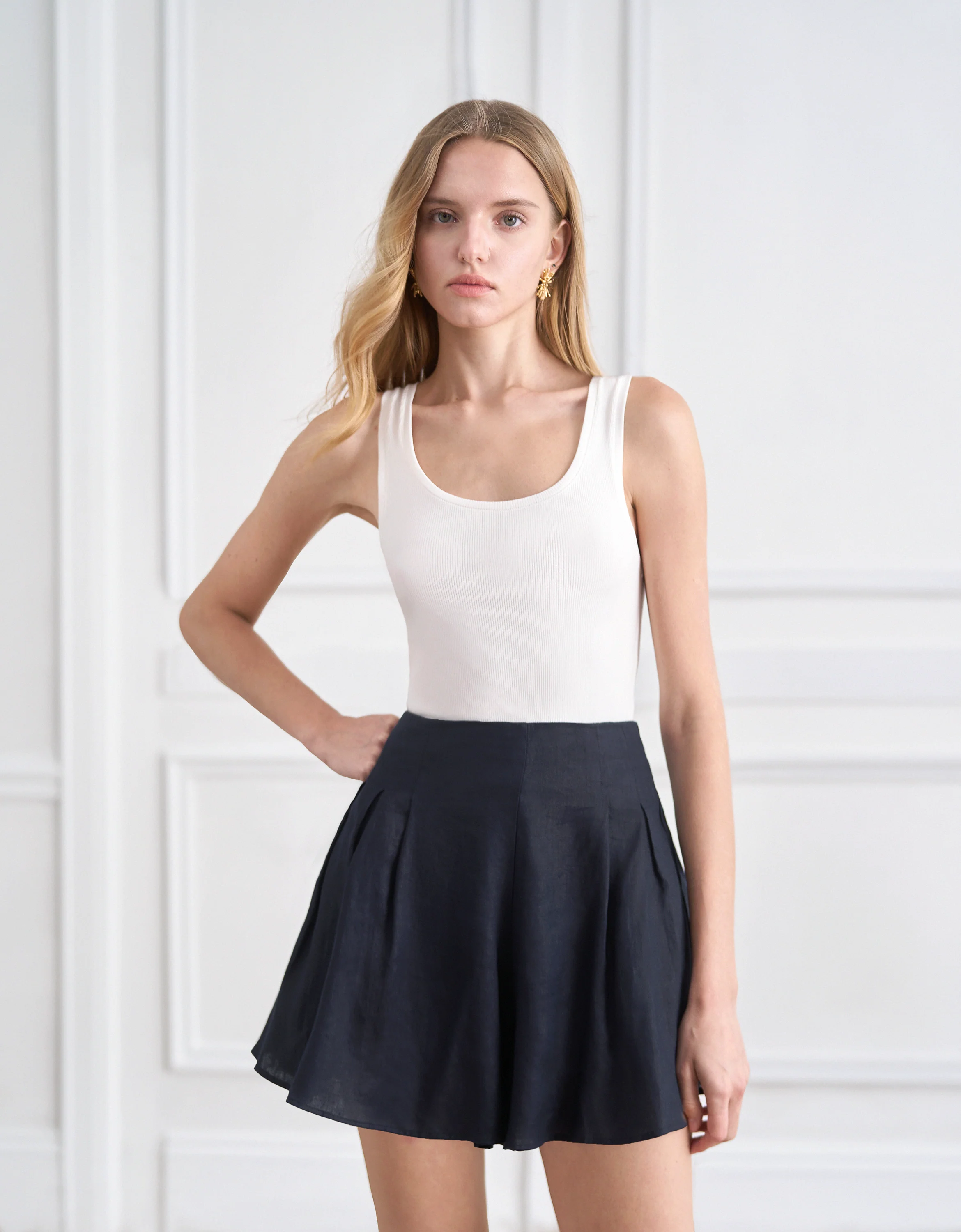Linen Pleated Shorts - Image 3