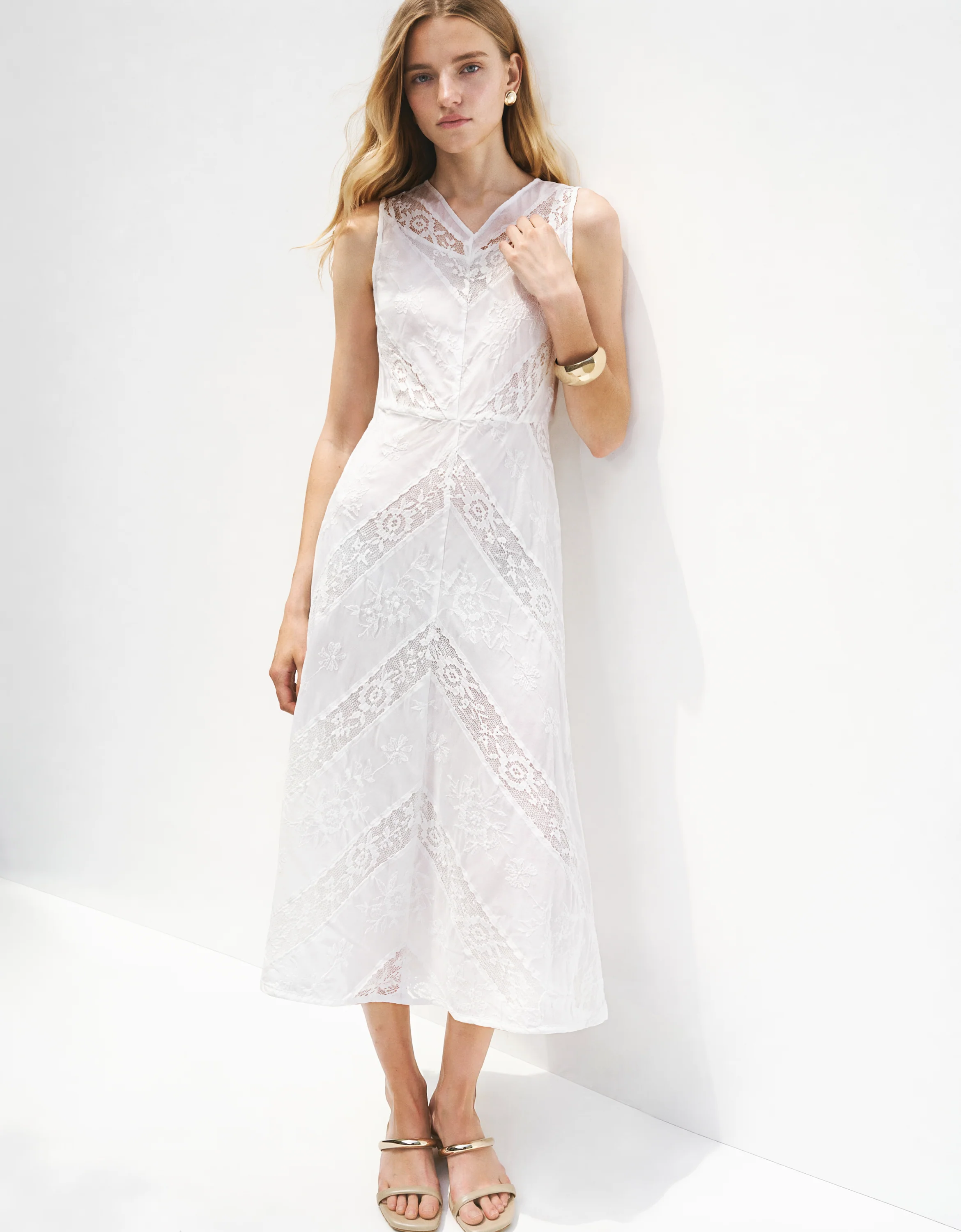 Openwork Embroidery V-neck Sleeveless Dress - Image 2