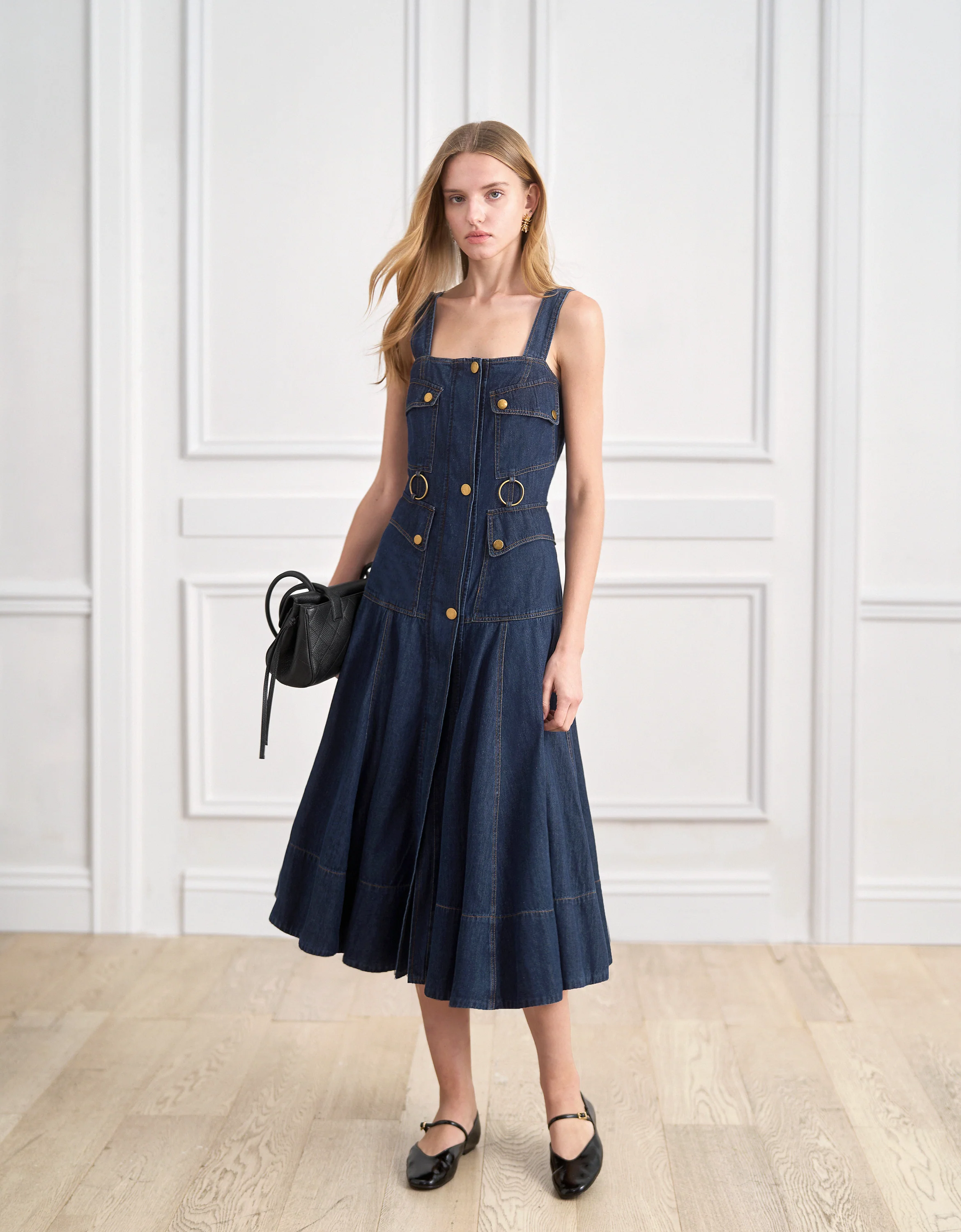 Patch Pockets Denim Strap Dress - Image 2