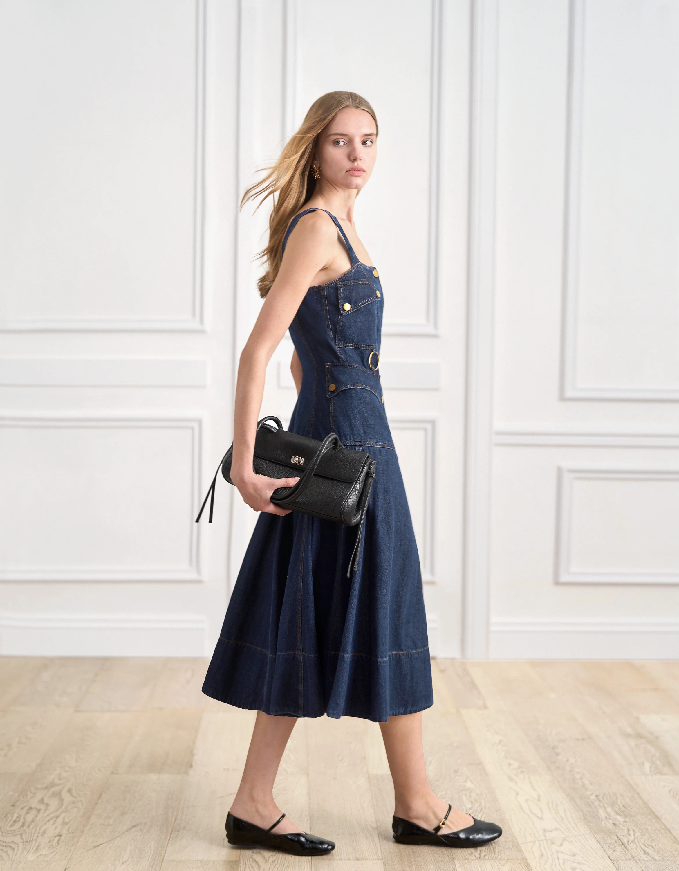 Patch Pockets Denim Strap Dress - Image 3