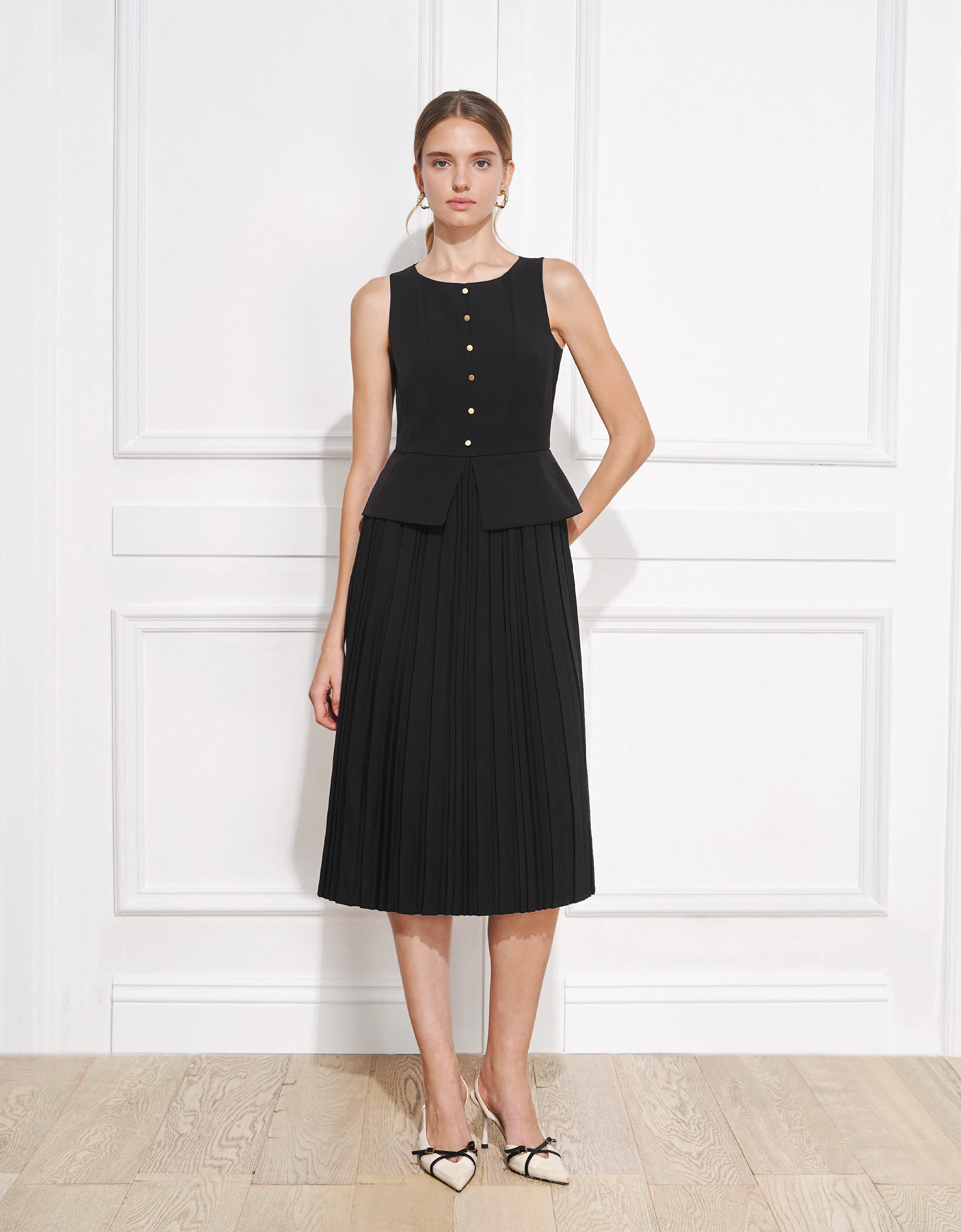 Pleated Skirt Button Front Sleeveless Dress - Image 2