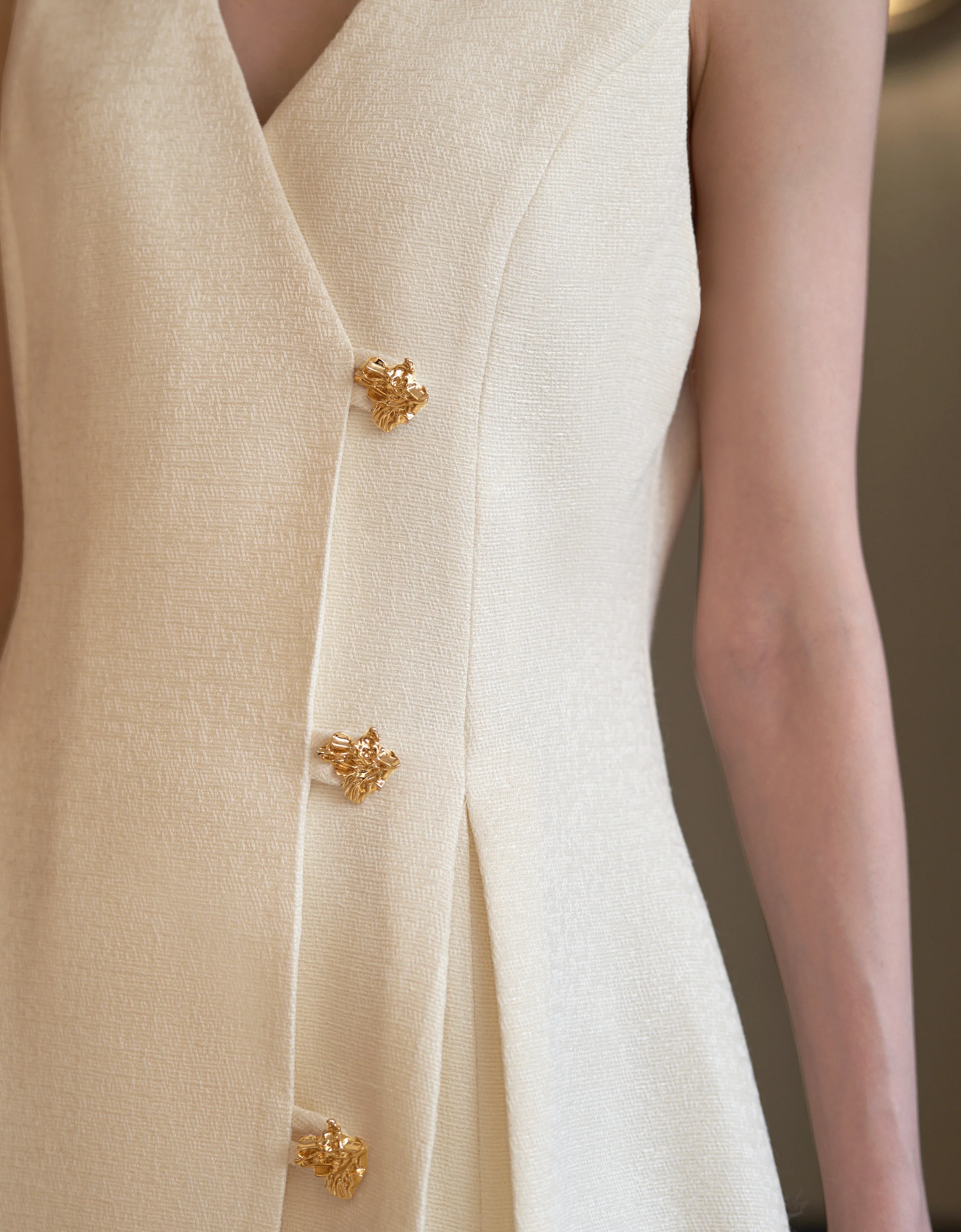 Pleated Skirt V-Neck Dress - Image 10