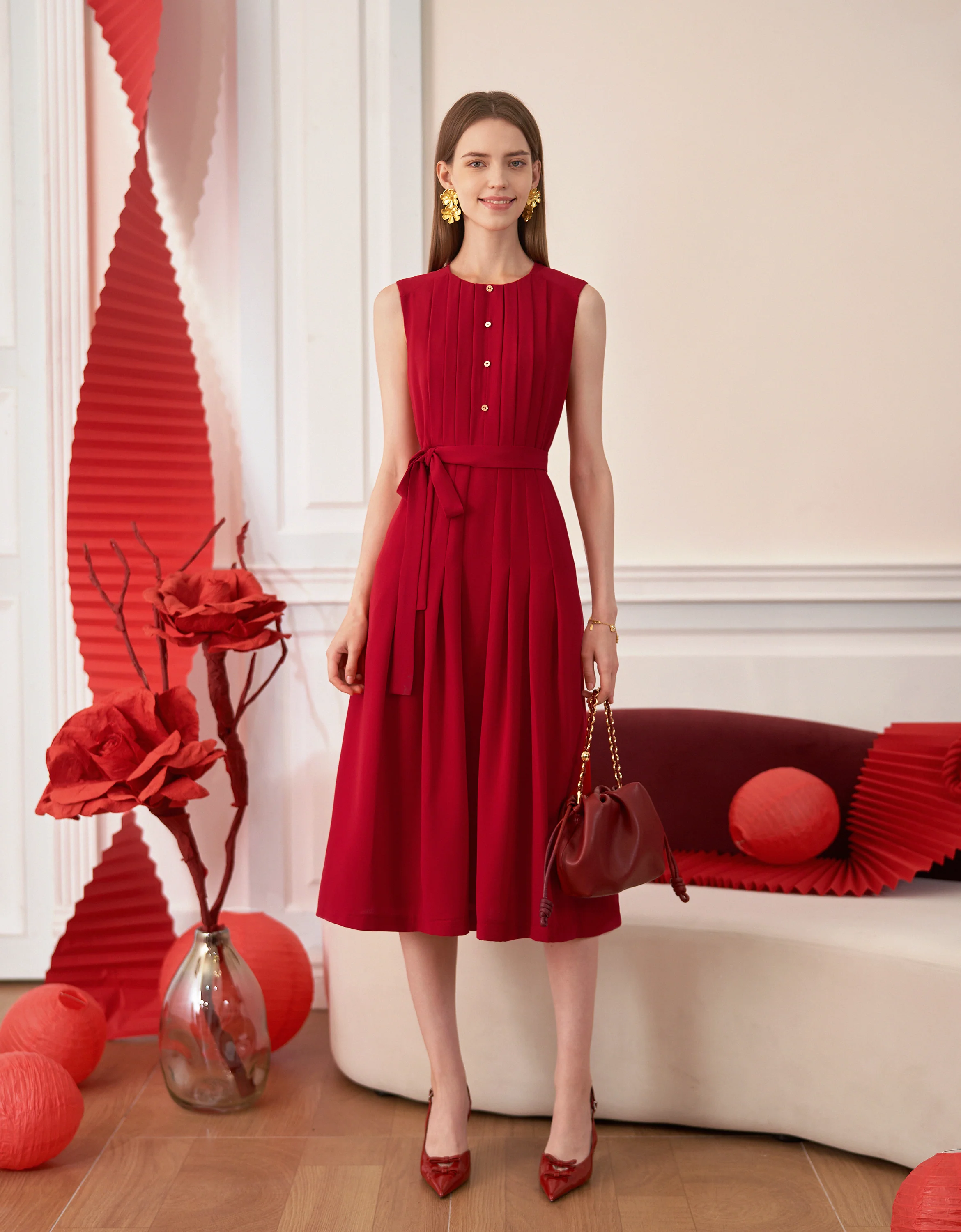 Round Neck Sleeveless Pleated Dress - Image 8