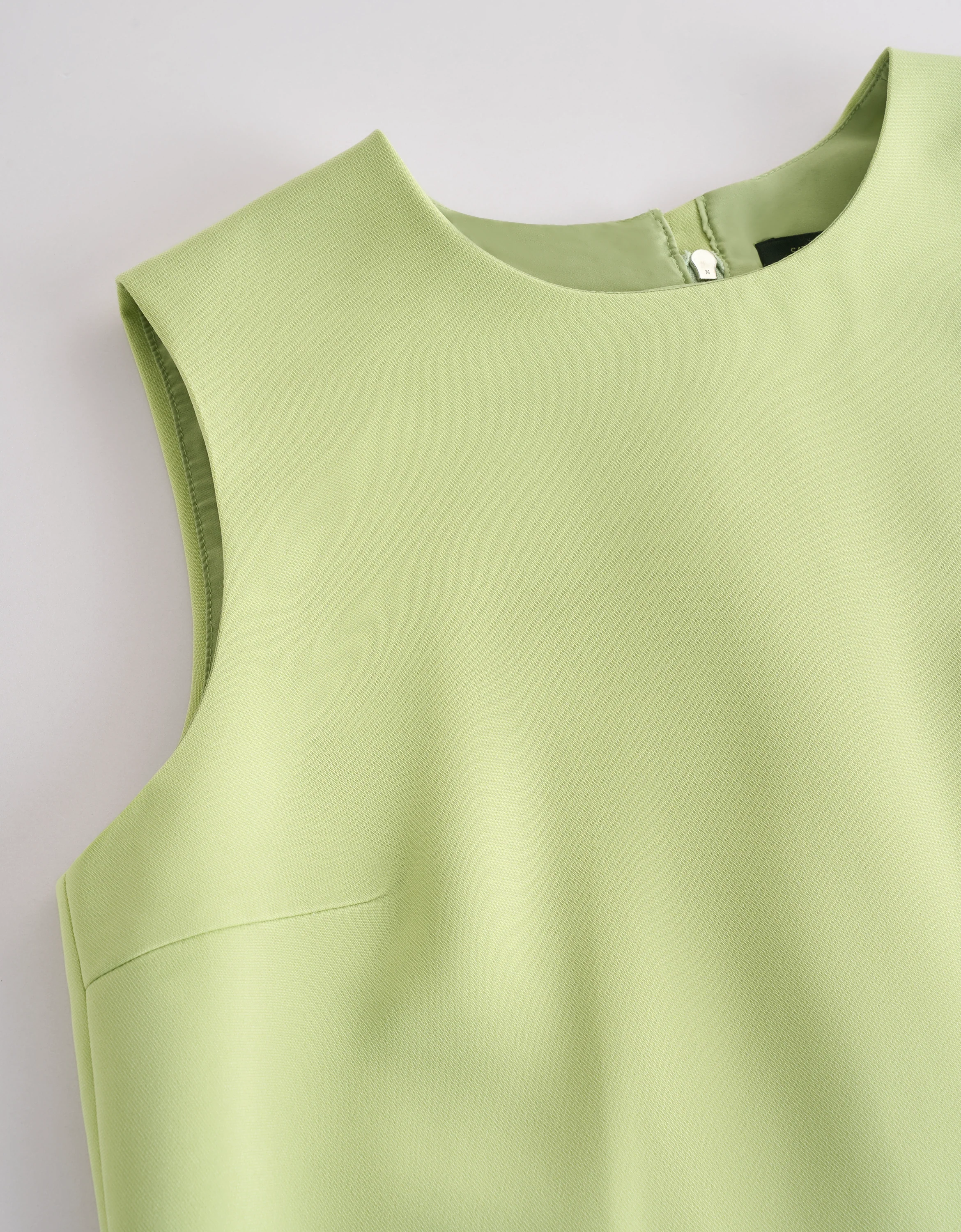 Round Neck Sleeveless Top - Image 22