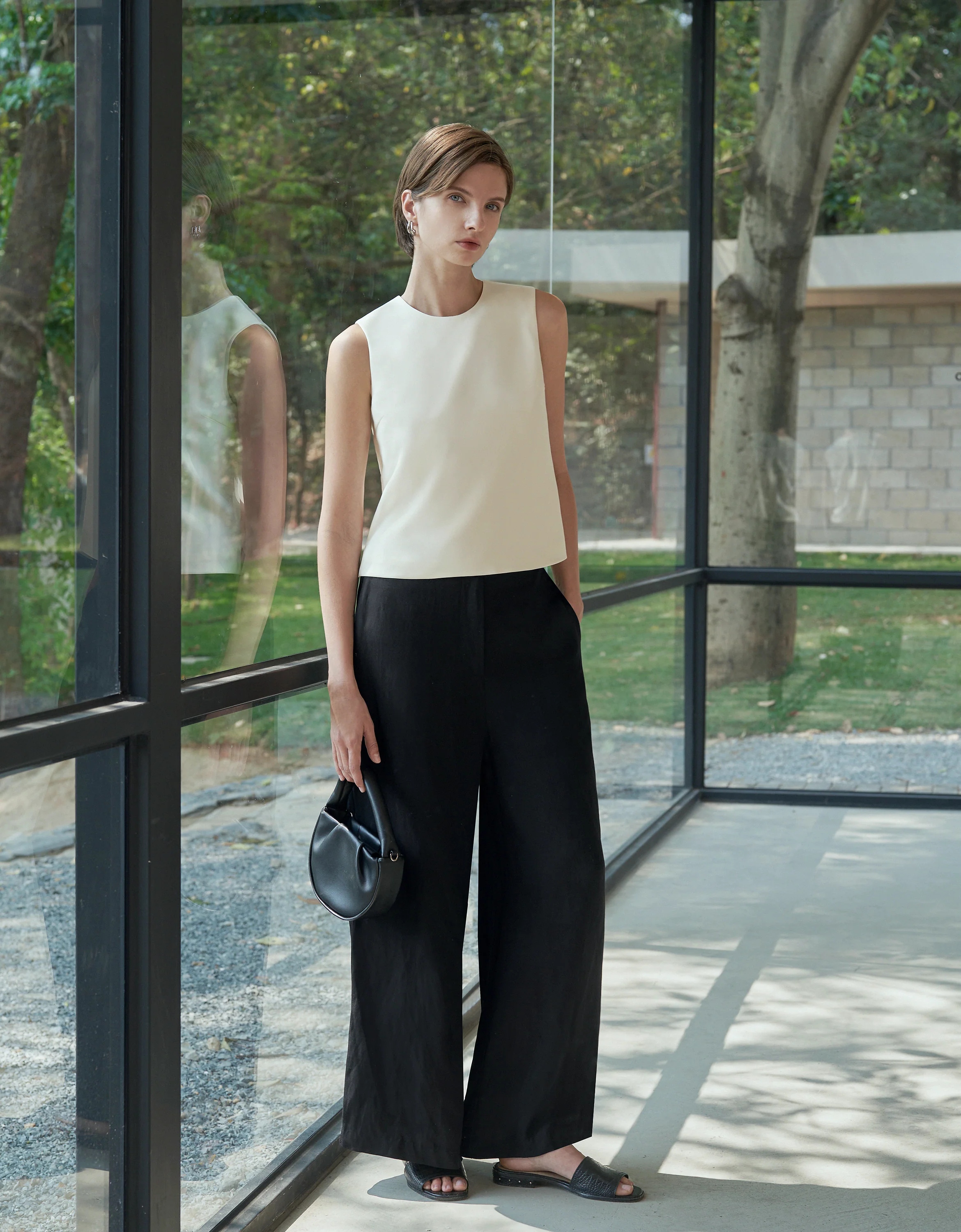 Round Neck Sleeveless Top - Image 50