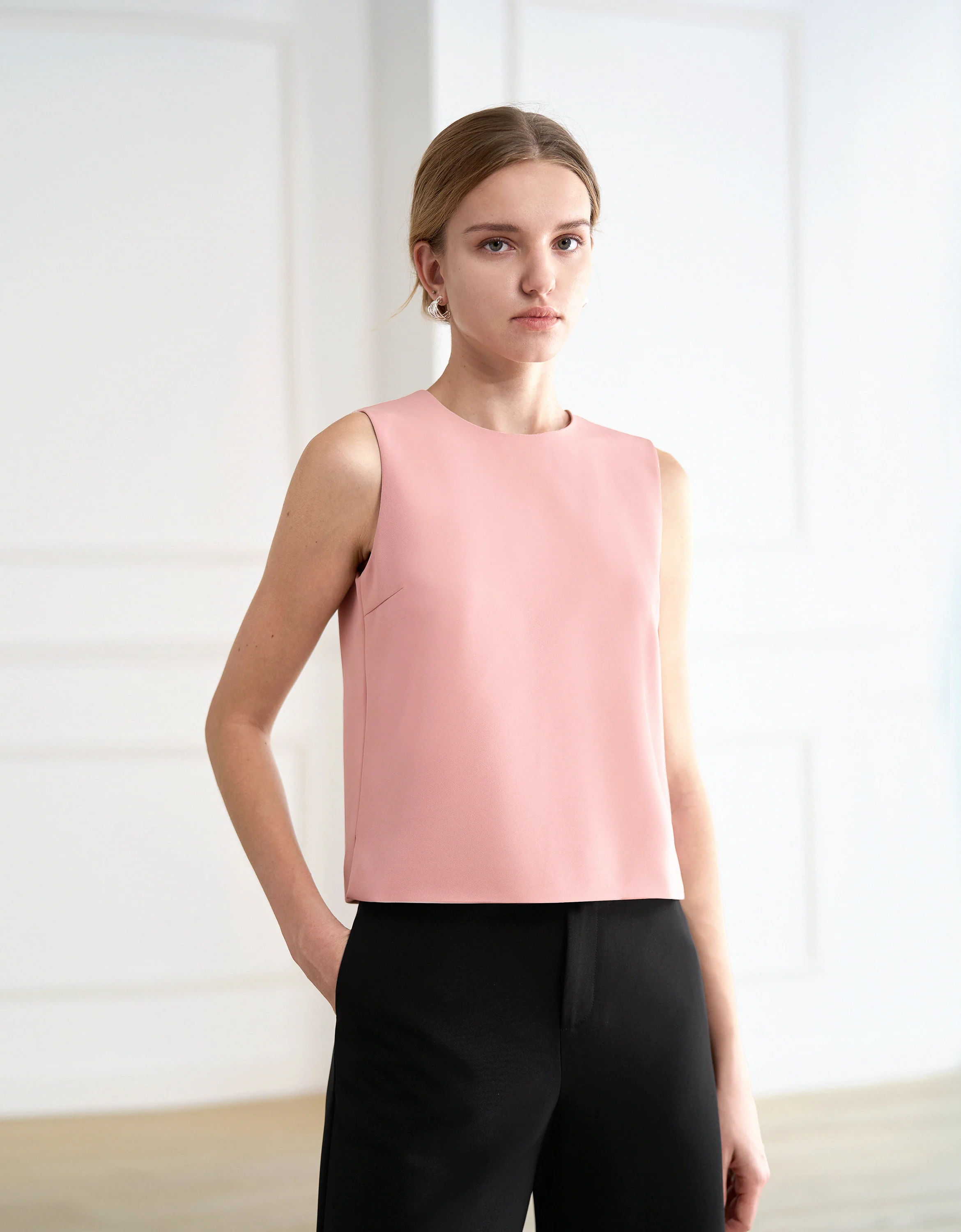 Round Neck Sleeveless Top - Image 74