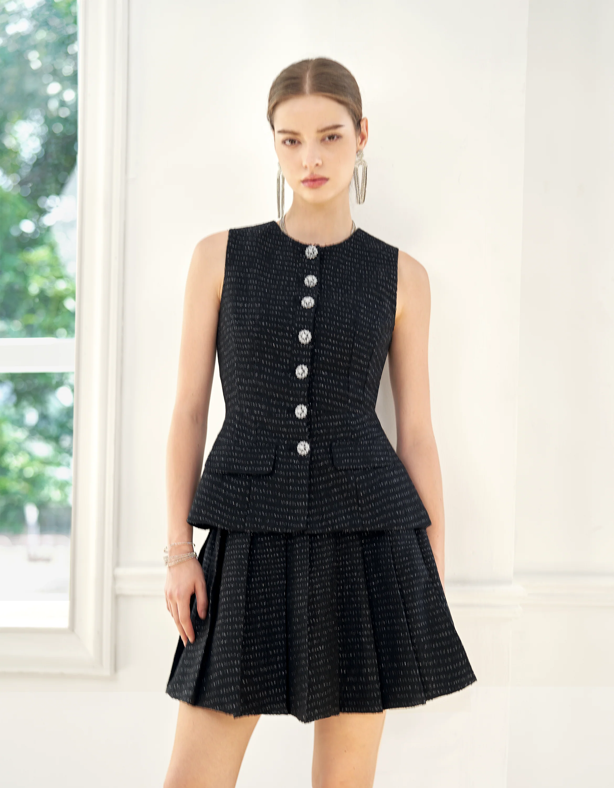 Round Neck Tweed Vest - Image 12