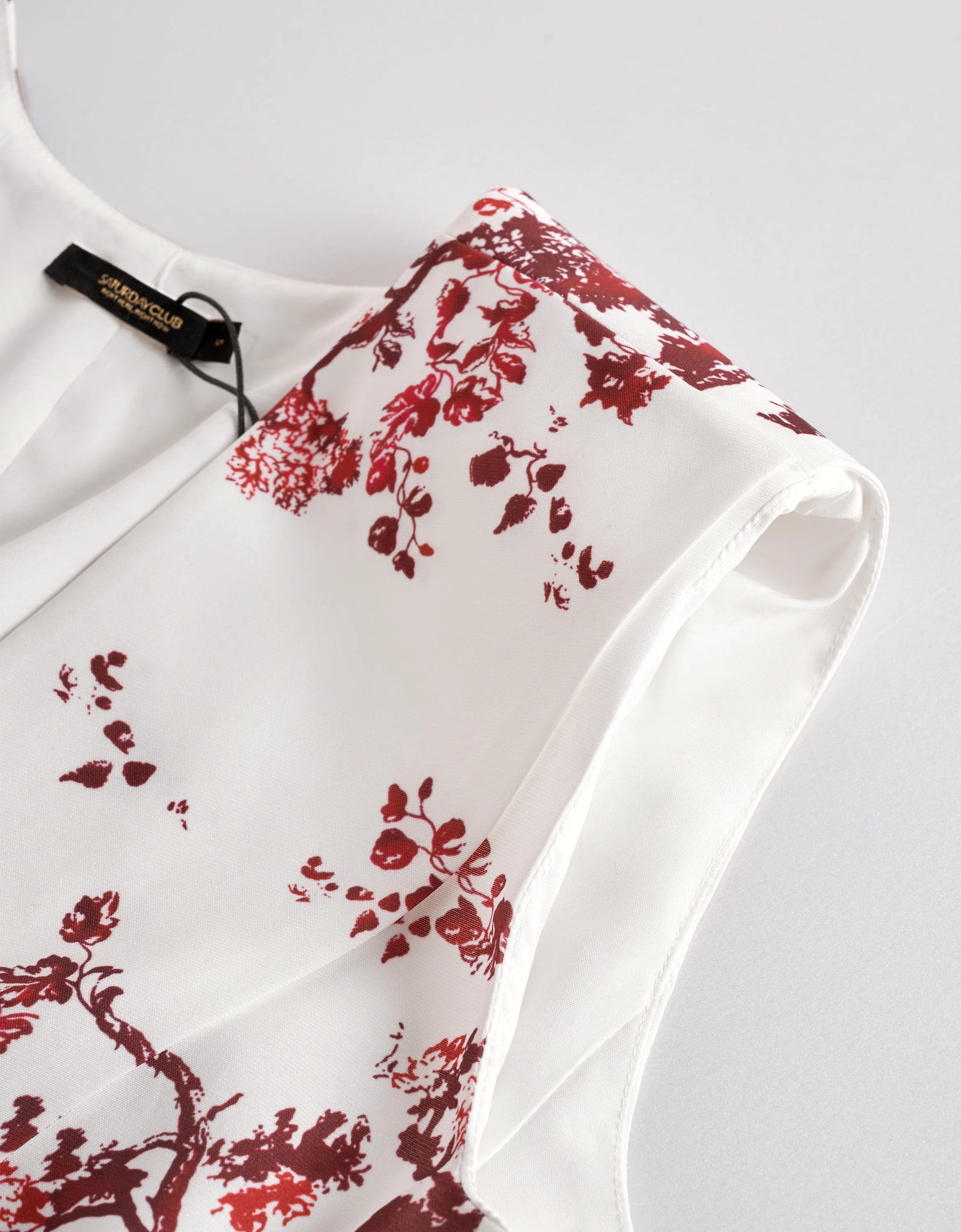 Ruffled Hem Sleeveless Floral Top - Image 4
