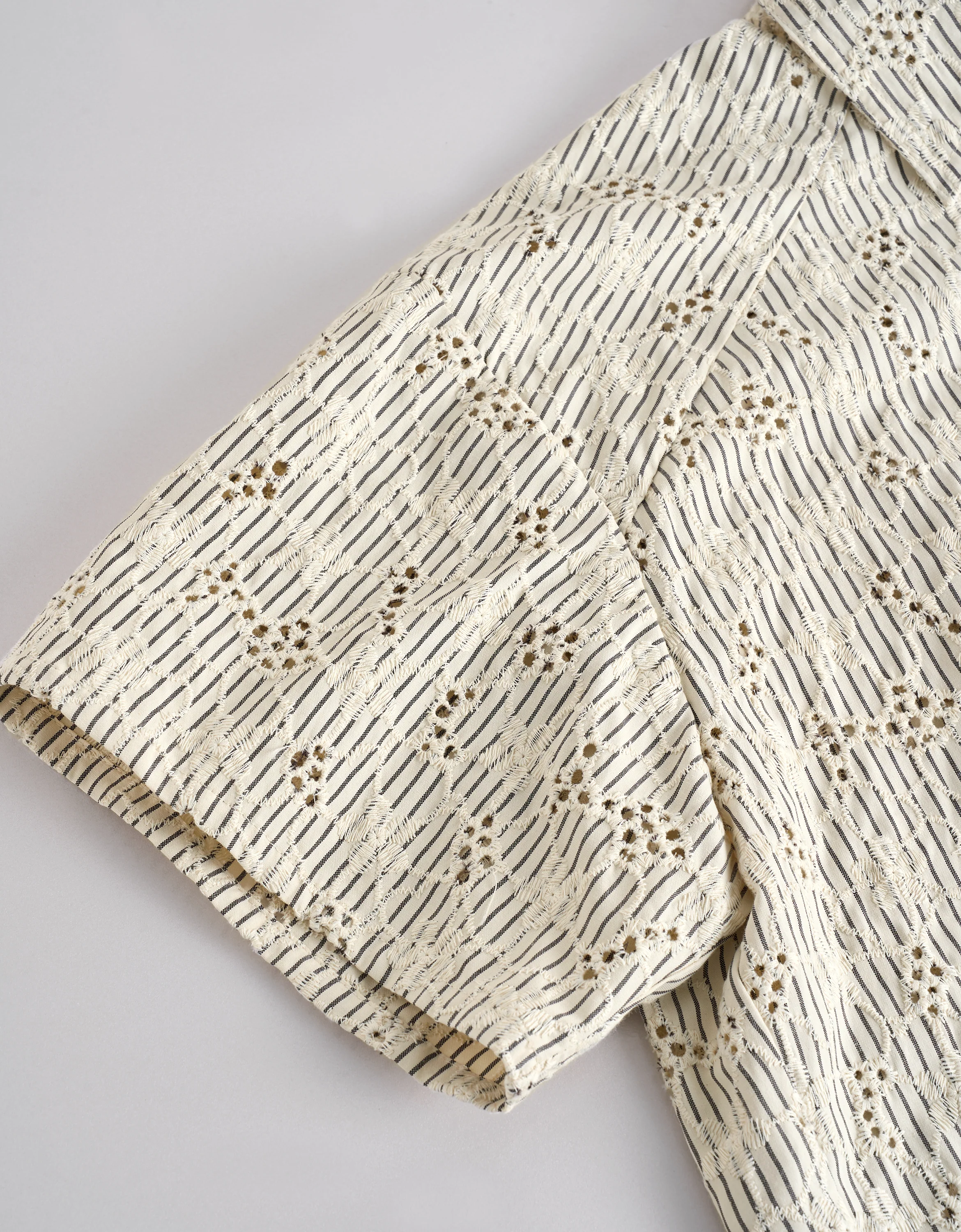 Short Sleeve Striped Embroidered Shirt - Image 12