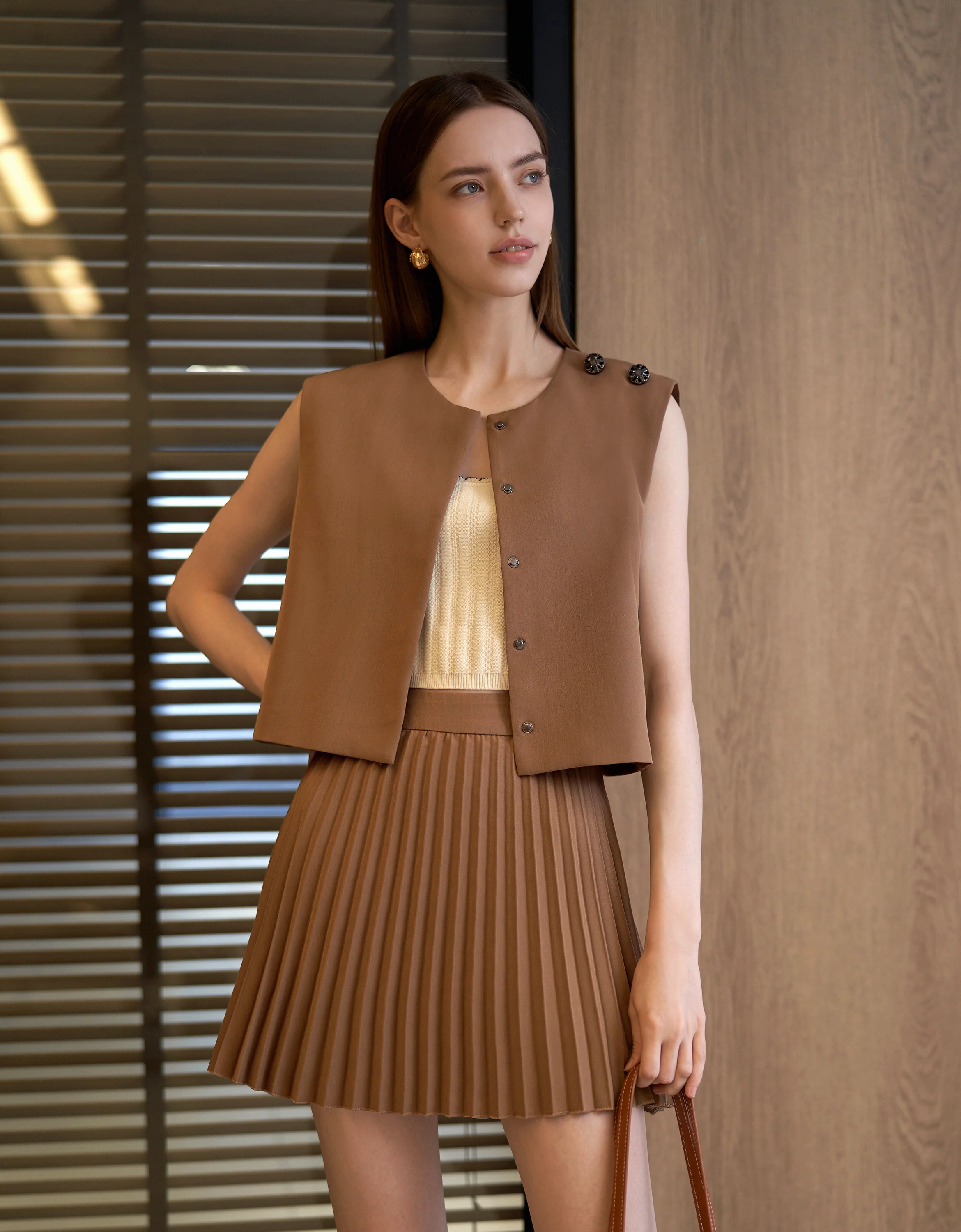 Shoulder Button Round Neck Vest - Image 3