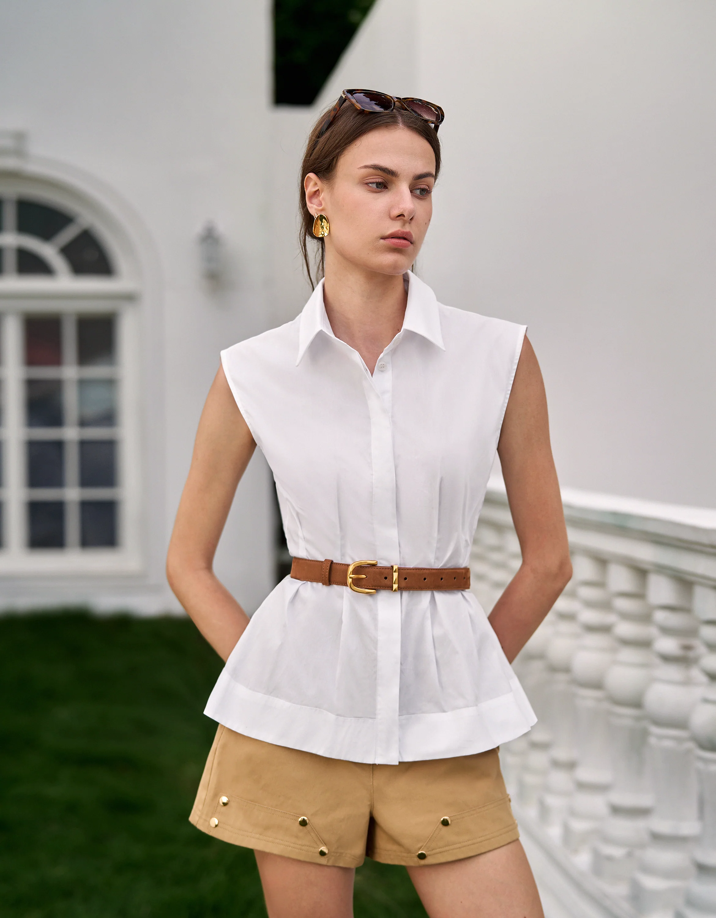 Sleeveless Pleated Collared Top