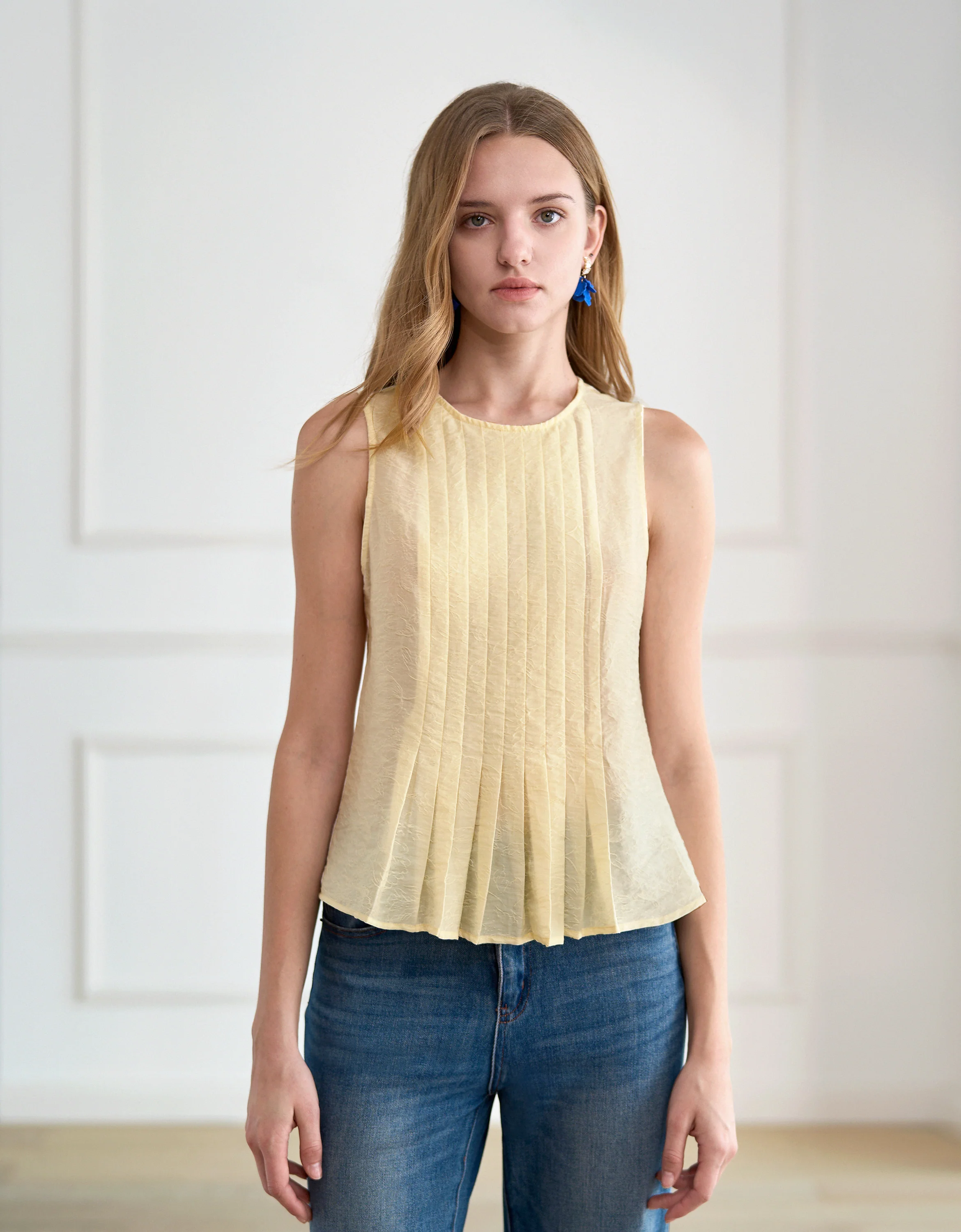 Tencel-blend Jacquard Pleated Sleeveless Top - Image 20