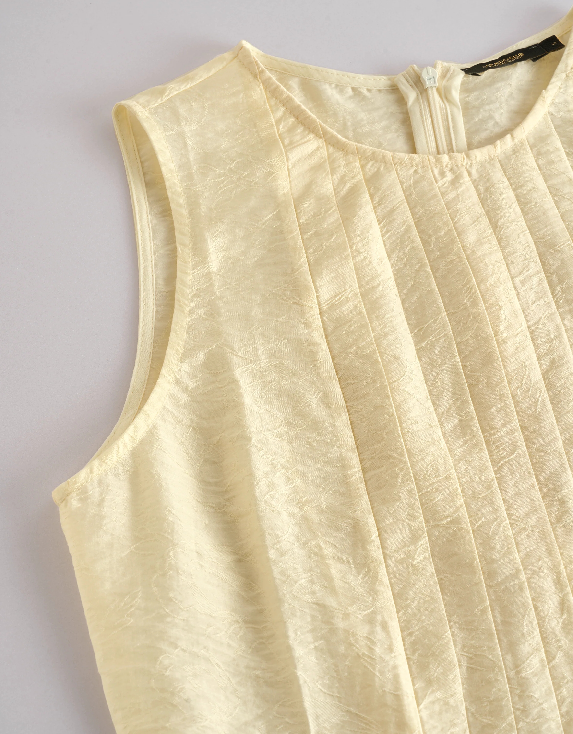 Tencel-blend Jacquard Pleated Sleeveless Top - Image 22