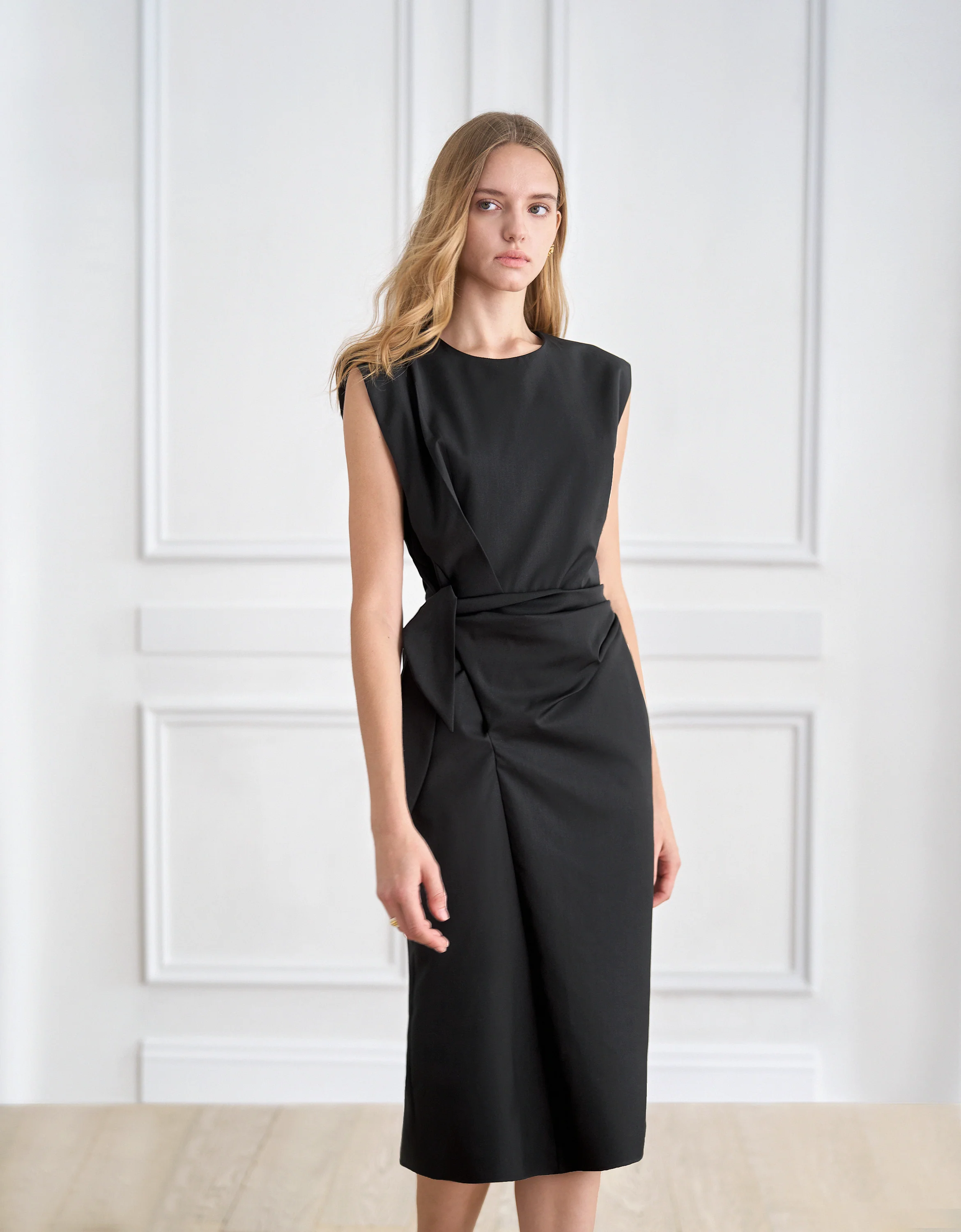 Tied Waist Round Neck Sleeveless Dress - Image 2