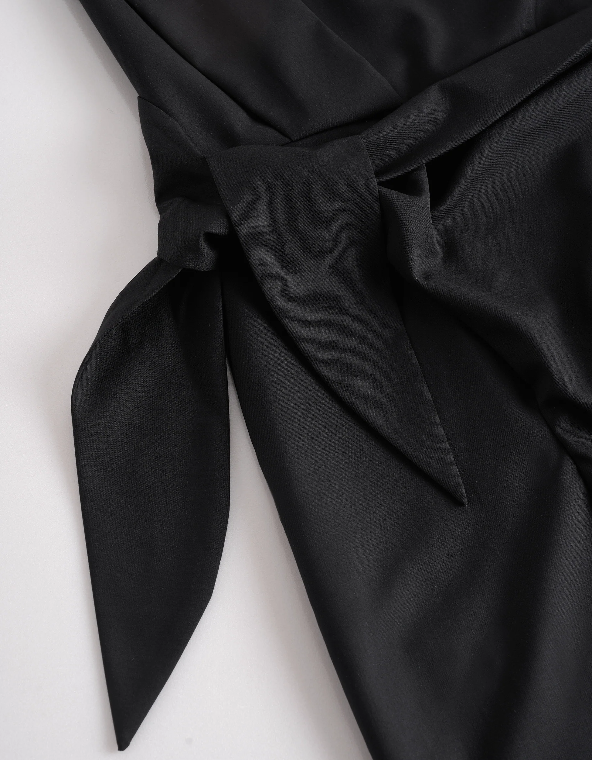 Tied Waist Round Neck Sleeveless Dress - Image 6