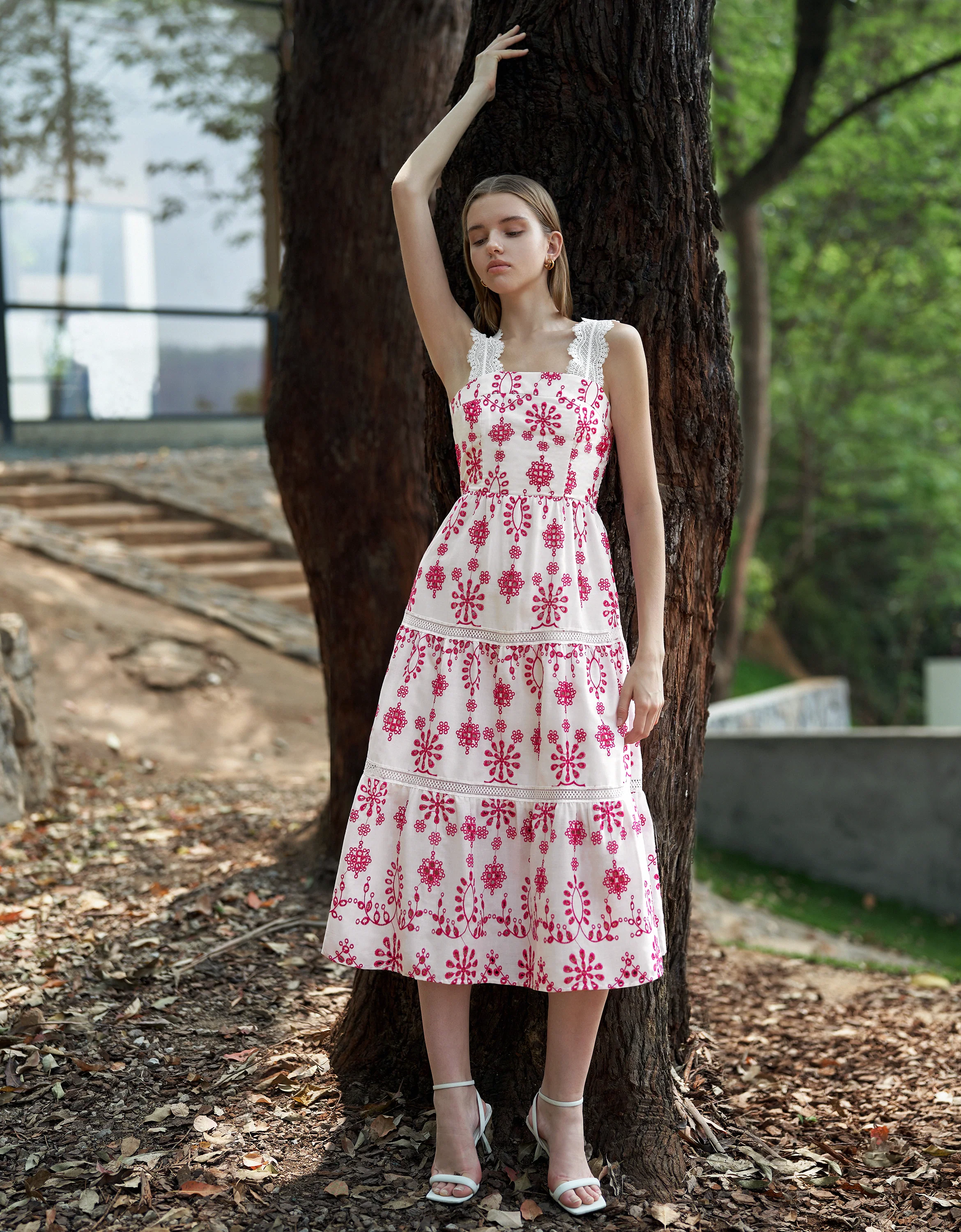 Two-tone Embroidered Midi Strap Dress - Image 8